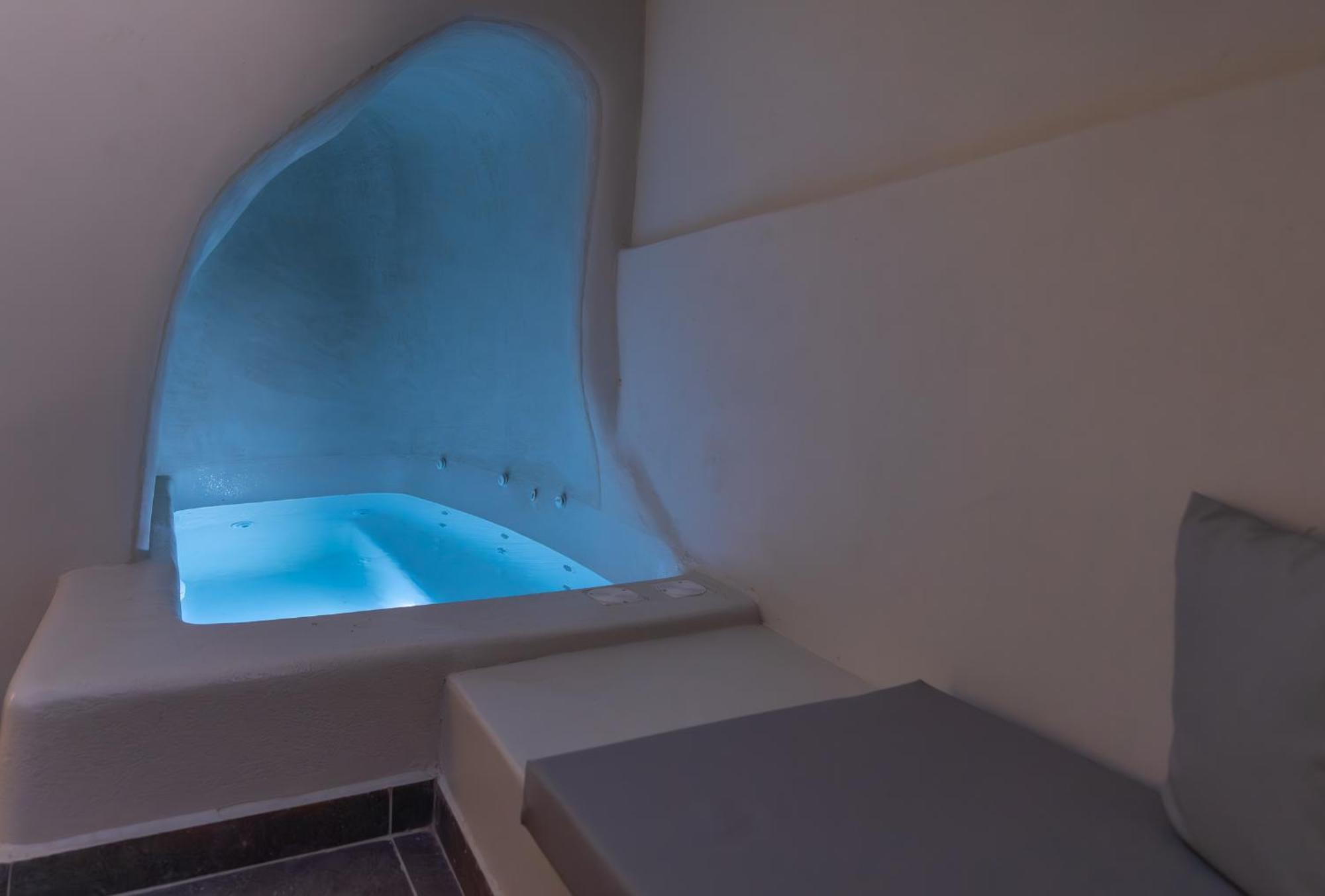 Alaya Suites Pyrgos Kallistis Exterior foto